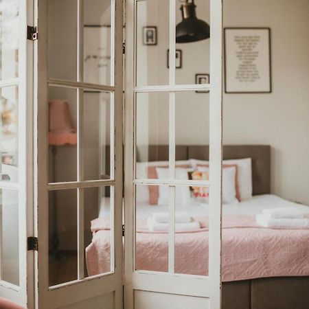 Apartamenty W Kamienicy 谢拉兹 外观 照片