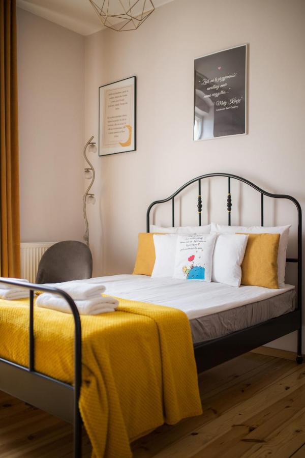 Apartamenty W Kamienicy 谢拉兹 外观 照片
