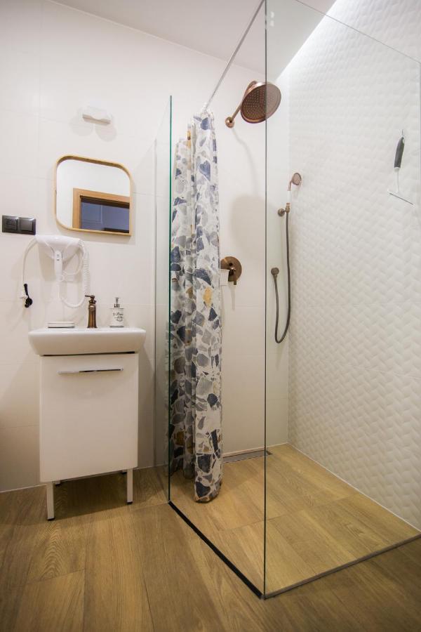 Apartamenty W Kamienicy 谢拉兹 外观 照片