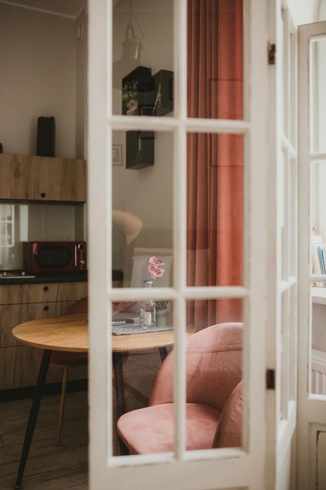 Apartamenty W Kamienicy 谢拉兹 外观 照片